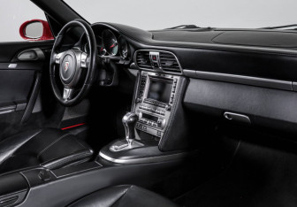 Подержанный автомобиль Porsche 911 Coupe 2004 года (9 фото)