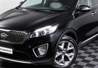 Подержанный автомобиль Kia Sorento 2017 года (28 фото)