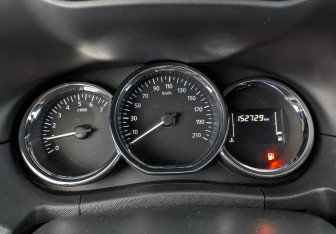 Подержанный автомобиль Nissan Terrano 2020 года (16 фото)