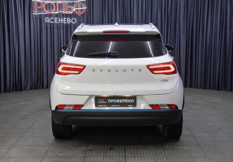 Подержанный автомобиль Evolute i-JOY 2023 года (6 фото)