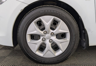 Подержанный автомобиль Hyundai Solaris Sedan 2014 года (12 фото)