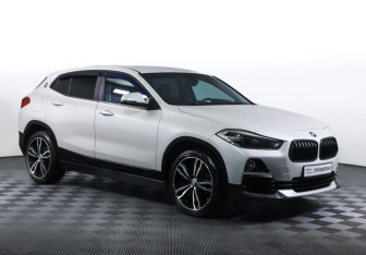 Подержанный автомобиль BMW X2 2019 года (3 фото)