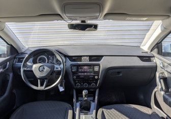 Подержанный автомобиль Skoda Octavia Liftback 2017 года (14 фото)