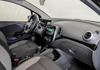 Подержанный автомобиль Renault Kaptur 2021 года (11 фото)