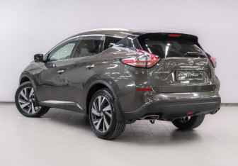 Подержанный автомобиль Nissan Murano Suv 2021 года (7 фото)