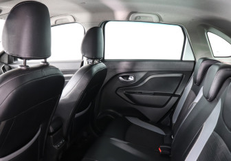 Подержанный автомобиль LADA (ВАЗ) XRAY 2018 года (12 фото)