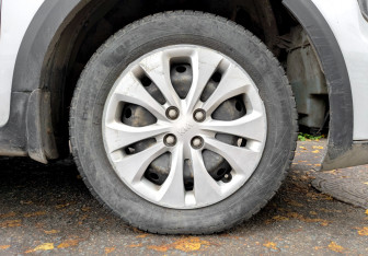 Подержанный автомобиль Kia Rio Hatchback 2021 года (18 фото)