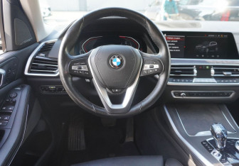 Подержанный автомобиль BMW X5 2020 года (14 фото)