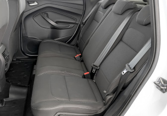 Подержанный автомобиль Ford Kuga 2017 года (12 фото)