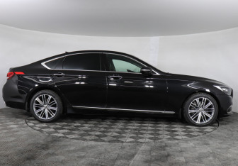 Подержанный автомобиль Genesis G80 2019 года (4 фото)