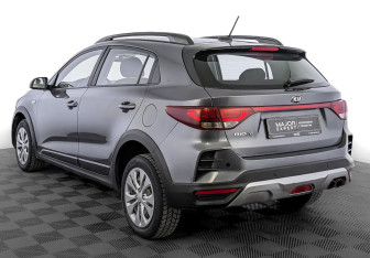 Подержанный автомобиль Kia Rio Hatchback 2021 года (7 фото)