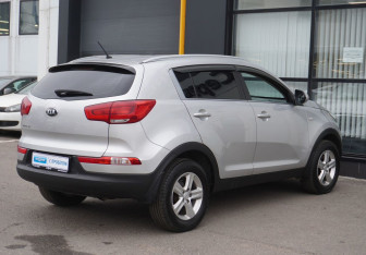 Подержанный автомобиль Kia Sportage 2015 года (5 фото)