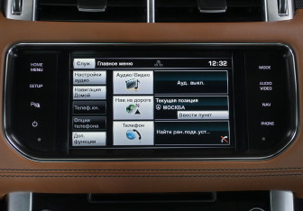 Подержанный автомобиль Land Rover Range Rover Sport 2015 года (21 фото)