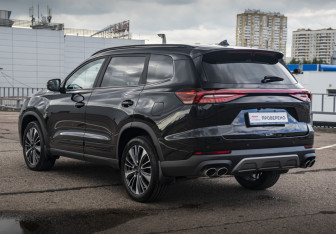 Подержанный автомобиль Chery Tiggo 8 Pro Max 2023 года (7 фото)