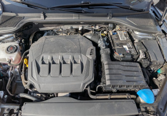 Подержанный автомобиль Skoda Octavia Liftback 2021 года (9 фото)