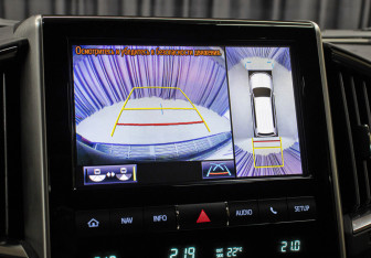 Подержанный автомобиль Toyota Land Cruiser Suv 2019 года (20 фото)