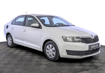 Подержанный автомобиль Skoda Rapid Liftback 2019 года (3 фото)