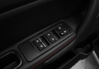 Подержанный автомобиль JAC JS3 2023 года (11 фото)