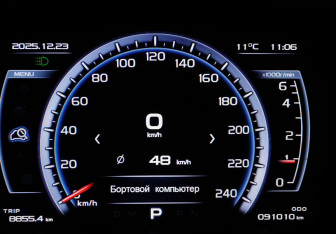 Подержанный автомобиль Geely Atlas 2018 года (18 фото)