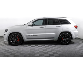 Подержанный автомобиль Jeep Grand Cherokee 2014 года (8 фото)