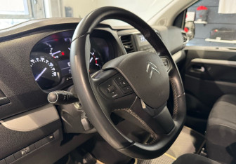 Подержанный автомобиль Citroen SpaceTourer 2019 года (14 фото)
