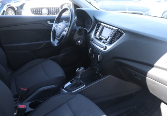 Подержанный автомобиль Hyundai Solaris Sedan 2018 года (9 фото)