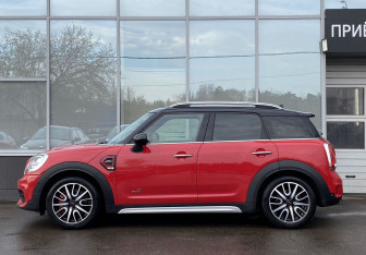 Подержанный автомобиль MINI Countryman 2019 года (8 фото)