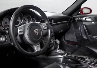Подержанный автомобиль Porsche 911 Coupe 2004 года (14 фото)