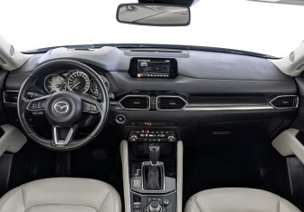 Подержанный автомобиль Mazda CX-5 2019 года (14 фото)