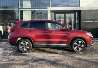 Подержанный автомобиль Changan CS75 2022 года (4 фото)