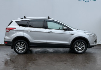 Подержанный автомобиль Ford Kuga 2013 года (4 фото)