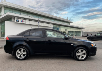 Подержанный автомобиль Mitsubishi Lancer Sedan 2007 года (4 фото)