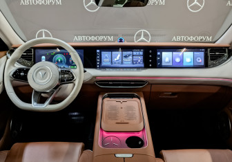 Подержанный автомобиль Voyah Free 2024 года (13 фото)