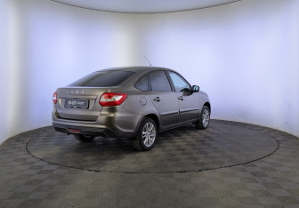 Подержанный автомобиль LADA (ВАЗ) Granta Sedan 2022 года (5 фото)