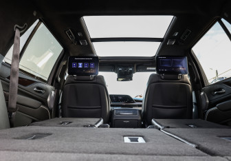 Подержанный автомобиль Cadillac Escalade Suv 2022 года (9 фото)
