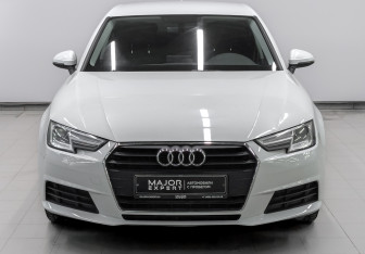 Подержанный автомобиль Audi A4 Sedan 2019 года (2 фото)
