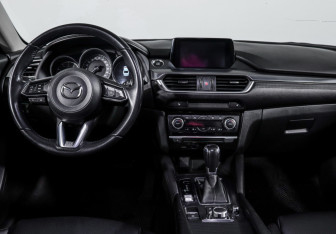 Подержанный автомобиль Mazda 6 Sedan 2017 года (12 фото)