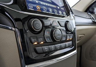 Подержанный автомобиль Jeep Grand Cherokee 2021 года (21 фото)