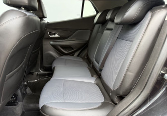 Подержанный автомобиль Opel Mokka 2013 года (11 фото)