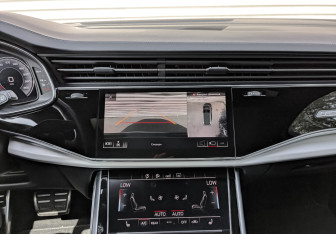 Подержанный автомобиль Audi Q7 2020 года (17 фото)