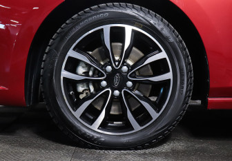 Подержанный автомобиль JAC J7 2021 года (9 фото)