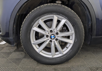 Подержанный автомобиль BMW X5 2017 года (12 фото)