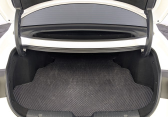 Подержанный автомобиль Changan Lamore 2023 года (10 фото)