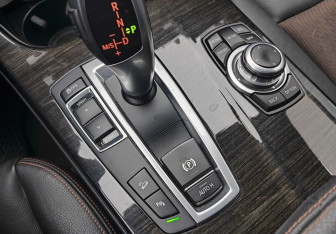 Подержанный автомобиль BMW X3 2016 года (20 фото)