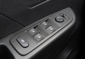 Подержанный автомобиль Renault Kaptur 2020 года (14 фото)