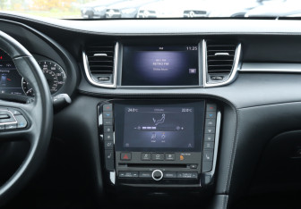 Подержанный автомобиль Infiniti QX50 2020 года (17 фото)