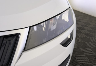 Подержанный автомобиль Skoda Karoq 2021 года (11 фото)