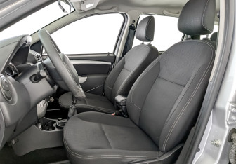 Подержанный автомобиль Nissan Terrano 2021 года (20 фото)