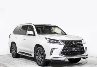 Подержанный автомобиль Lexus LX 2021 года (3 фото)