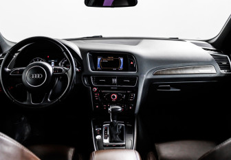 Подержанный автомобиль Audi Q5 2014 года (11 фото)